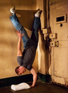 one arm handstand pushup alcatraz